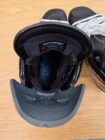 Charger l'image dans la galerie, Size 9 Fit 3 NEW! Bauer Vapor Flylite Hockey NHL Senior Skates
