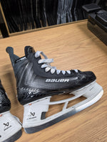 Charger l'image dans la galerie, Size 8.75 Fit 2 Bauer Vapor Flylite Hockey Skates Pro Stock (Used)
