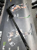 Load image into Gallery viewer, CARBON PRO GOALIE STICK
