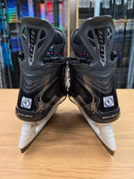 Charger l'image dans la galerie, Size 9 Fit 3 NEW! Bauer Vapor Flylite Hockey NHL Senior Skates
