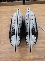 Charger l'image dans la galerie, Size 9 Fit 3 Bauer Vapor Hyperlite 2 Hockey Skates NHL Hockey Skates
