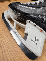 Charger l'image dans la galerie, Size 8.75 Fit 2 Bauer Vapor Flylite Hockey Skates Pro Stock (Used)
