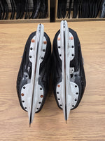 Load image into Gallery viewer, Size 8 Fit 3 Bauer Vapor Flylite Hockey Skates Pro Stock 8 (Used)
