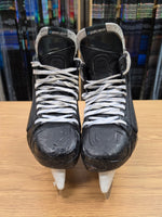 Load image into Gallery viewer, Size 9 Fit 2 Bauer Vapor Hyperlite 2 Hockey Skates Pro Stock 9 (Used) #X22
