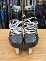Load image into Gallery viewer, Size 10.5 Fit 3 Bauer Vapor Hyperlite 2 Hockey Skates Pro Stock 10.5 (Used)
