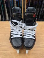 Charger l'image dans la galerie, Size 8.75 Fit 2 Bauer Vapor Flylite Hockey Skates Pro Stock (Used)
