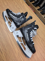 Charger l'image dans la galerie, Size 8.75 Fit 2 Bauer Vapor Flylite Hockey Skates Pro Stock (Used)

