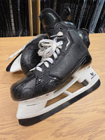 Load image into Gallery viewer, Size 8 Fit 2 Bauer Supreme Mach Hockey Skates Pro Stock 8 (Used)
