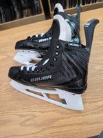 Load image into Gallery viewer, NEW! Size 9 Fit 2 Bauer Vapor Flylite Hockey Skates Pro Stock 9 (New)
