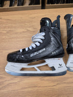 Charger l'image dans la galerie, Size 8.75 Fit 2 Bauer Vapor Flylite Hockey Skates Pro Stock (Used)
