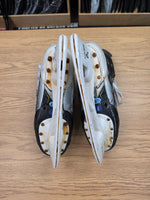 Load image into Gallery viewer, Size 10.5 Fit 3 Bauer Vapor Hyperlite 2 Hockey Skates Pro Stock 10.5 (Used)
