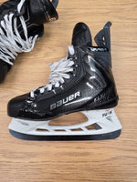 Charger l'image dans la galerie, Size 9 Fit 3 NEW! Bauer Vapor Flylite Hockey NHL Senior Skates
