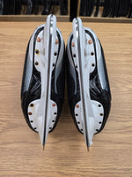 Load image into Gallery viewer, Size 9 Fit 2 Bauer Vapor Hyperlite 2 Hockey Skates Pro Stock 9 (Used) #X22
