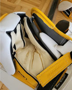Charger l&#39;image dans la galerie, NEW! Glove &amp; Blocker Bauer Vapor Hyperlite 2 Regular Pro Stock (New)
