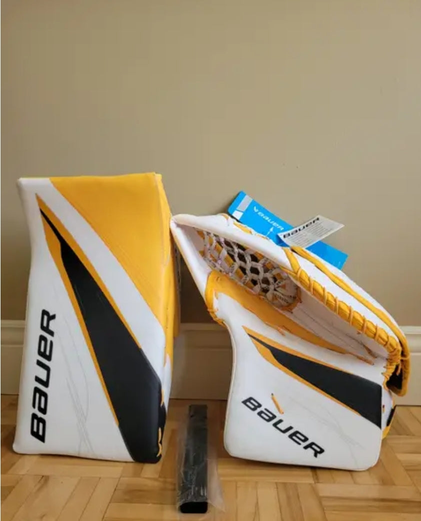 NEW! Glove & Blocker Bauer Vapor Hyperlite 2 Regular Pro Stock (New)