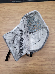 BAUER NXG GOALIE GLOVE