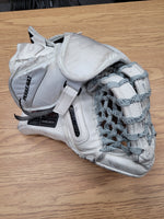 Load image into Gallery viewer, BAUER NXG GOALIE GLOVE
